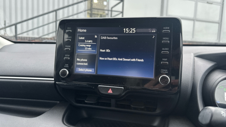 Toyota Yaris 1.5 Hybrid Design 5dr CVT Hybrid Hatchback